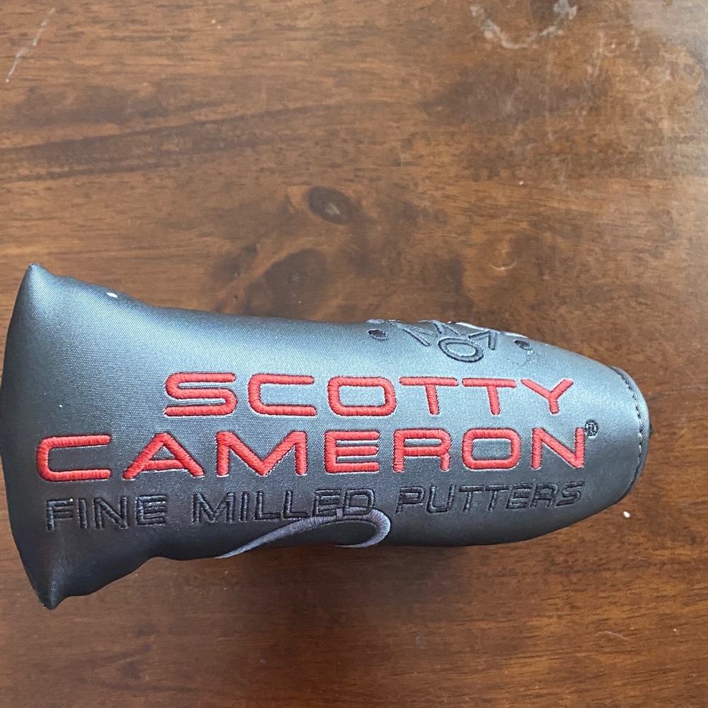 Scotty Cameron Black Headcover with Red Embroidered Logo putter cover